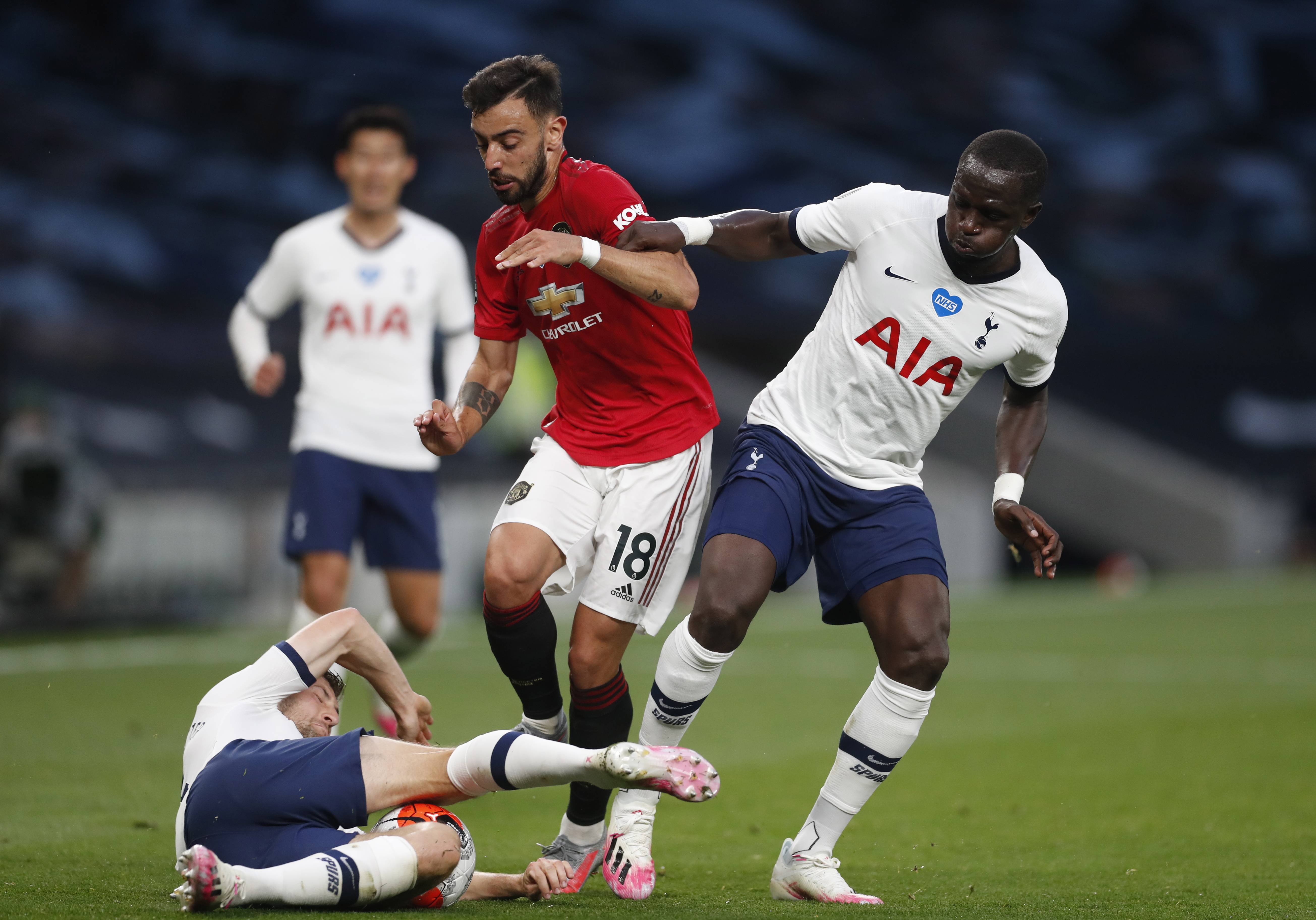 触壁揽金辉 触壁揽金辉